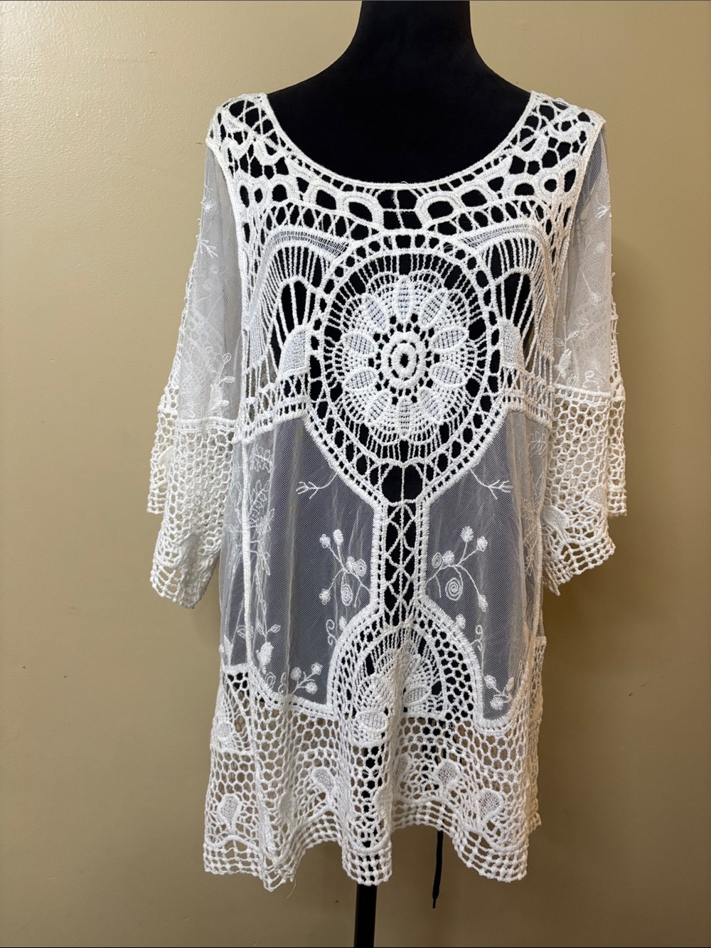 A'Reve White Crochet Lace Tunic Top
